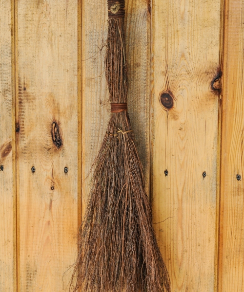 scented cinnamon broom